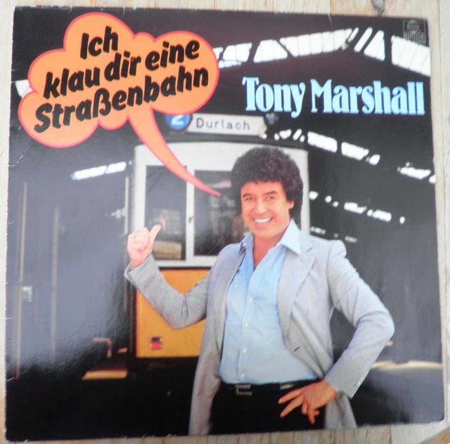 Album cover art for Ich Klau Dir Eine Strassenbahn