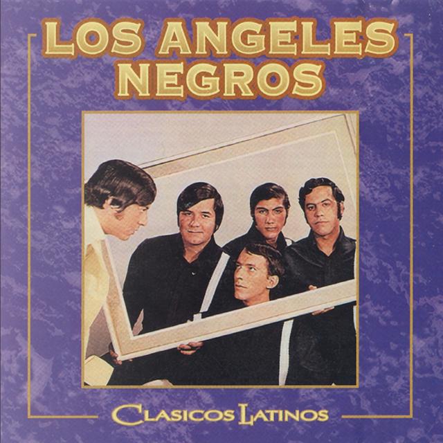 Album cover art for Clásicos Latinos