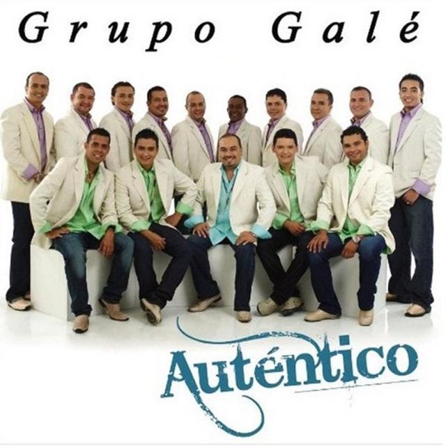 Album cover art for Auténtico