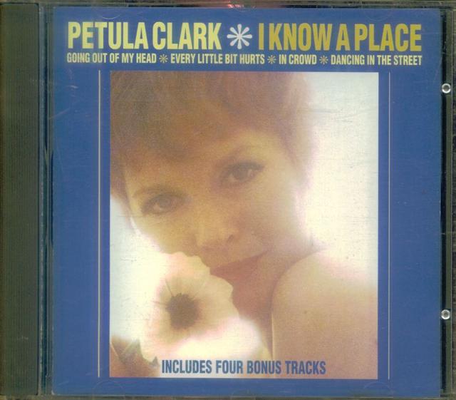 Album cover art for I Know A Place - Petula Clark Chante en Anglais