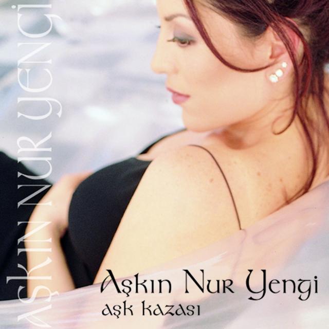 Album cover art for Aşk Kazası