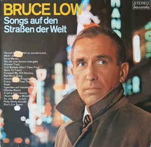 Album cover art for Songs Auf Den Straßen Der Welt