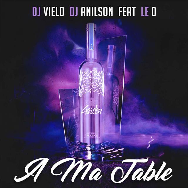 Album cover art for A ma table