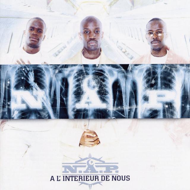 Album cover art for A l'Intérieur de Nous