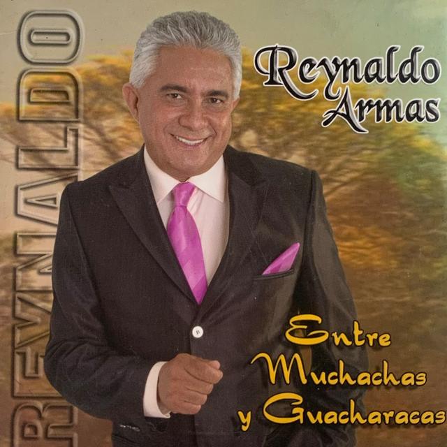 Album cover art for Entre Muchachas y Guacharacas