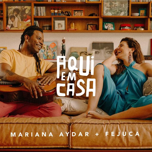 Album cover art for Aqui em Casa